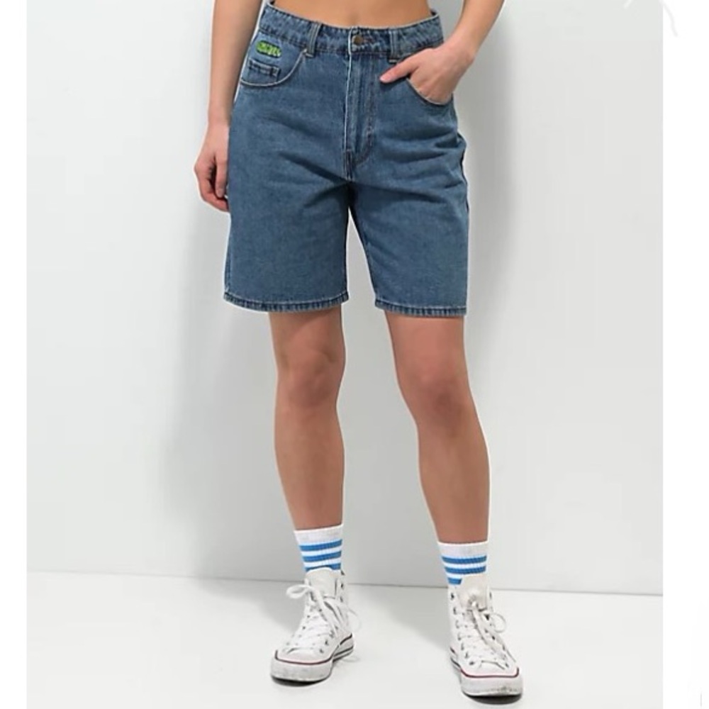 Empyre Tori Loose Fit Light Wash Denim Skate Shorts